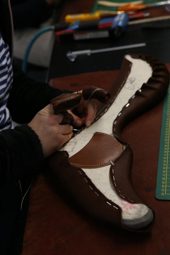 horse saddle custom antares leather stitching panels making for the saddle making